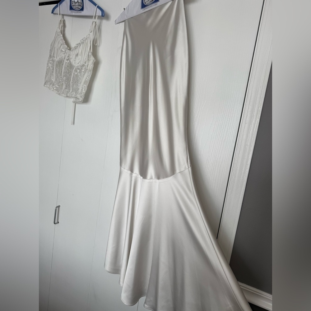Calla Lily Gown - Picture 9 of 13